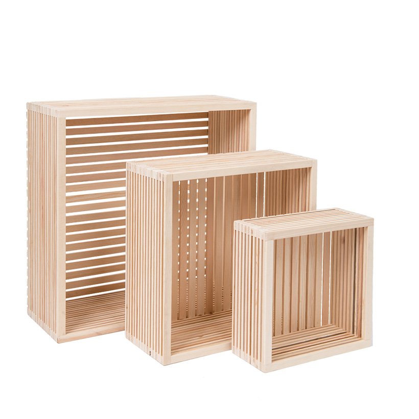 # Holzpräsenter, 45x45x18cm, 35x35x15cm, 25x25x10cm, im 3er-Set, ineinander passend, mit Boden